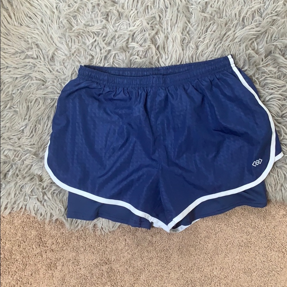 Active wear shorts size M